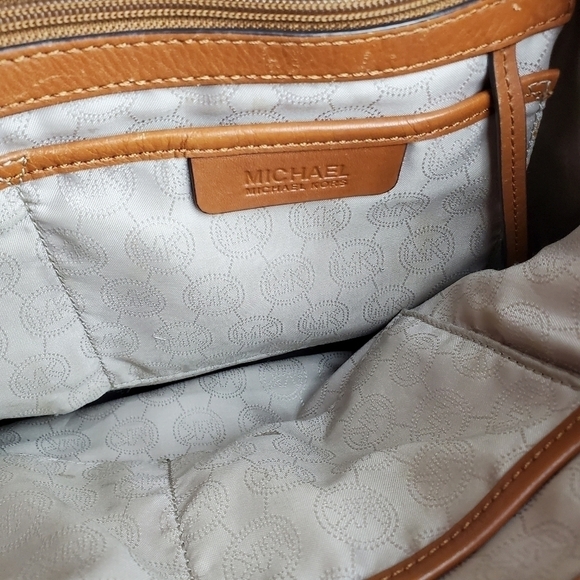 Michael Kors Jet Set Large Logo Leather Gathered Brown Vanilla Tote Purse 15" - Picture 12 of 15